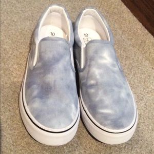 No Boundaries Blue/White Slip Ons